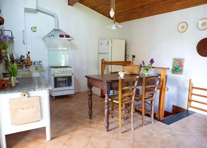 Borgo Antico Semesterbostad Carpasio